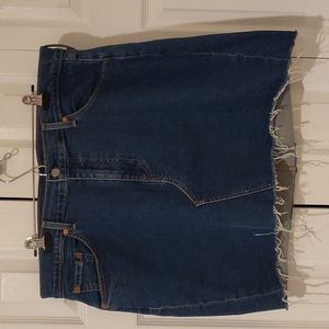 Levis denim skirt size 16